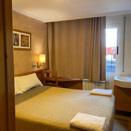 Hostal Galicia Cardedeu Luaran gambar