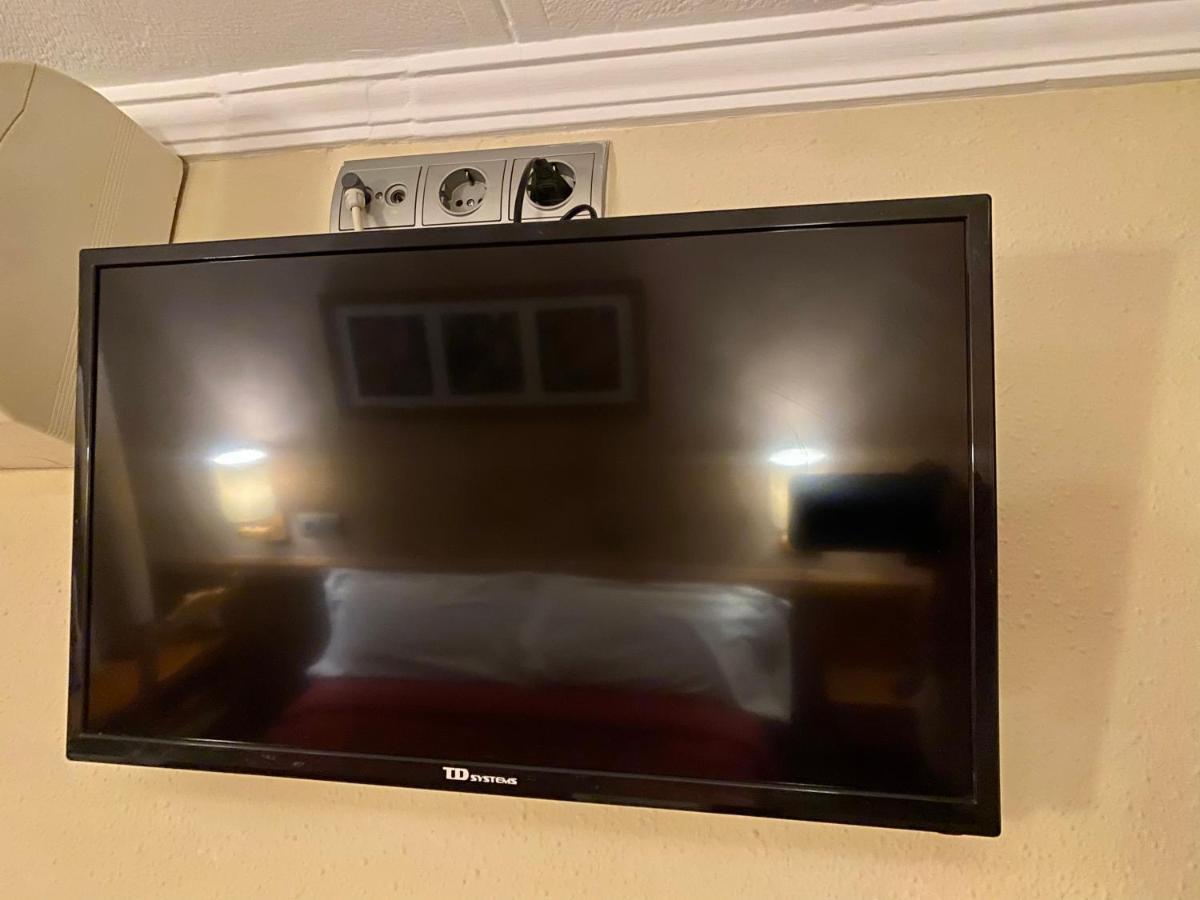 Hostal Galicia Cardedeu Luaran gambar